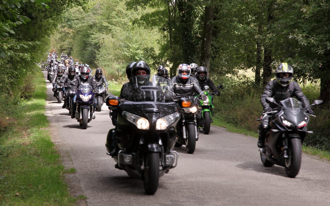 Motards encadrants
